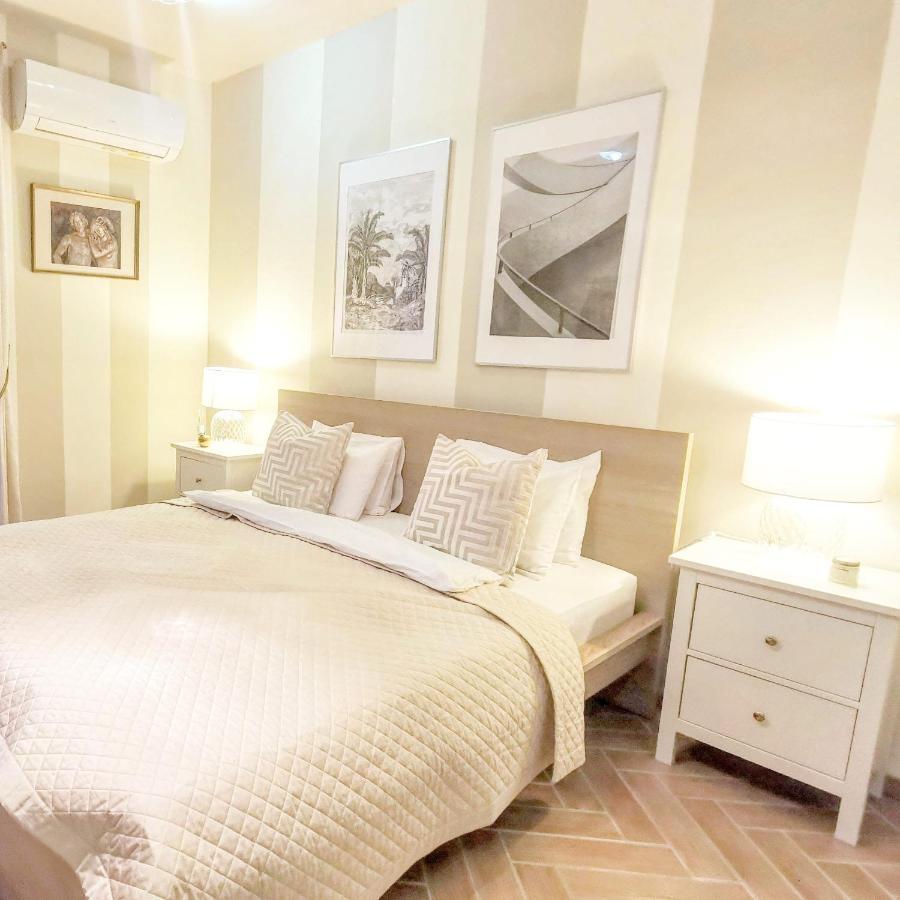 Bellevue Apartment With Ac & Heating & Terrace Budapest Esterno foto